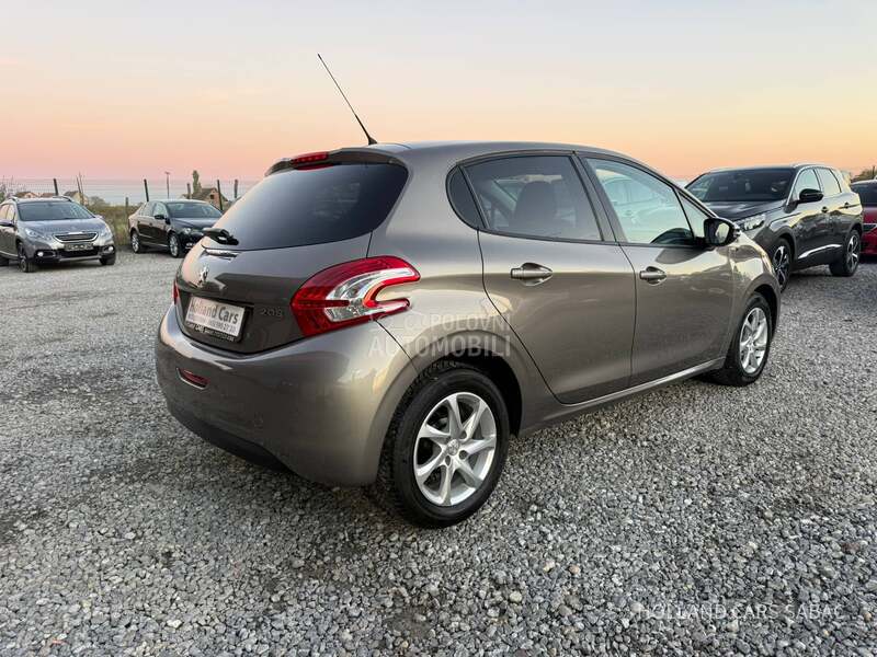 Peugeot 208 1.4 HDI
