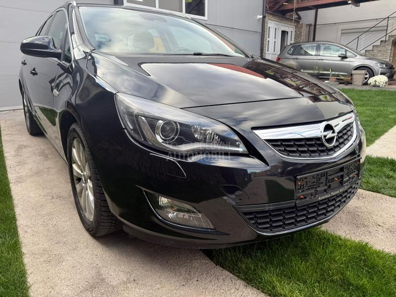 Opel Astra J 