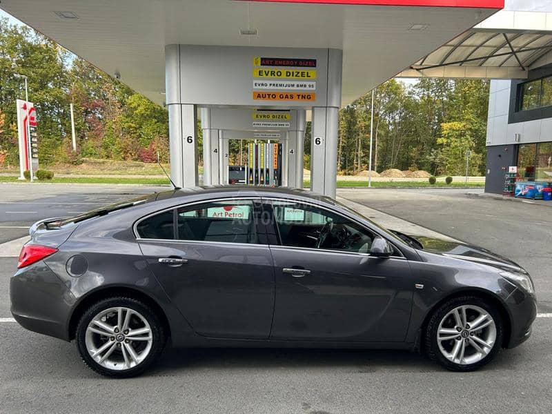 Opel Insignia 2.0 COSMO WEBASTO