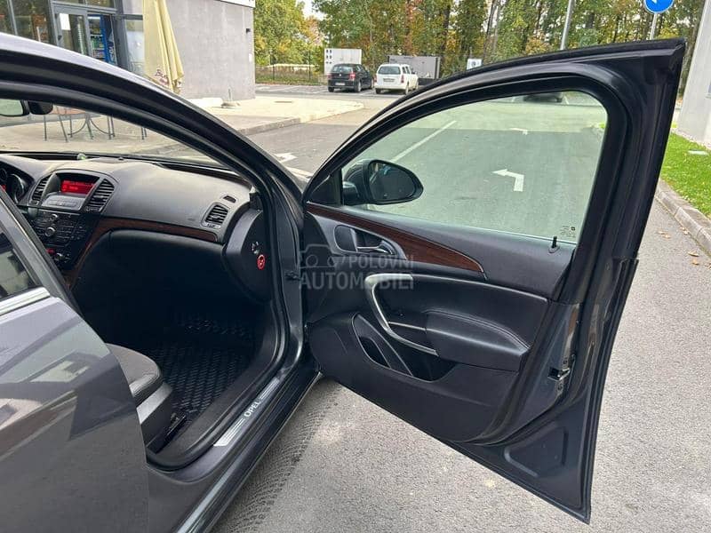 Opel Insignia 2.0 COSMO WEBASTO