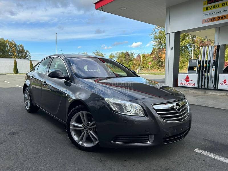 Opel Insignia 2.0 COSMO WEBASTO