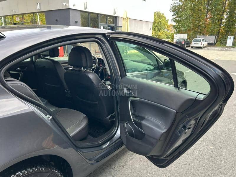 Opel Insignia 2.0 COSMO WEBASTO