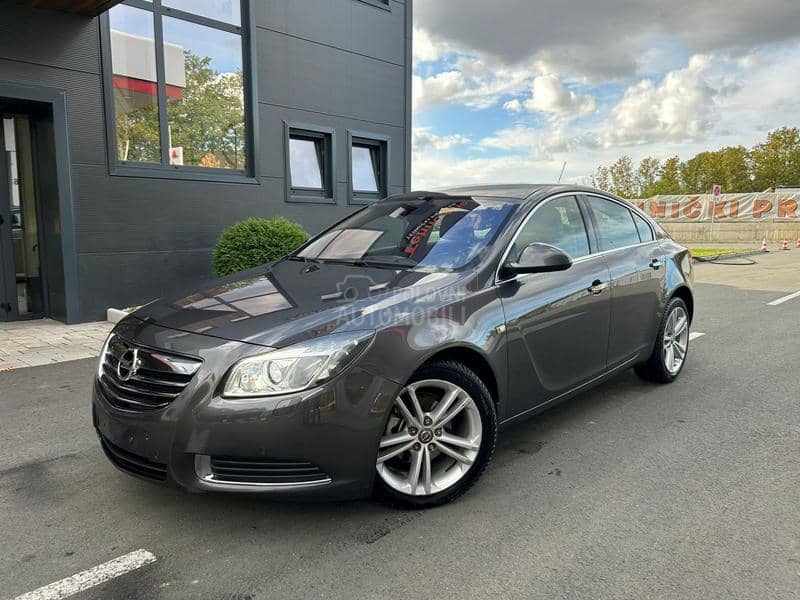 Opel Insignia 2.0 COSMO WEBASTO