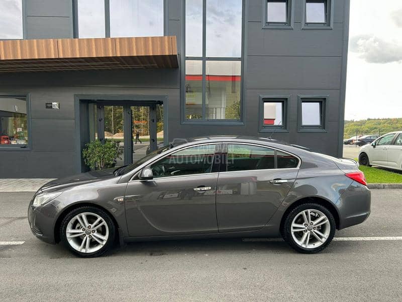 Opel Insignia 2.0 COSMO WEBASTO
