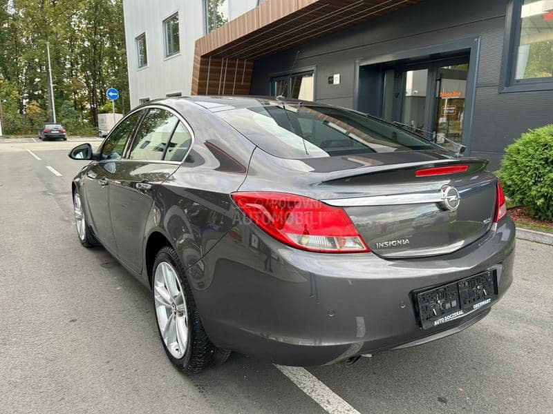 Opel Insignia 2.0 COSMO WEBASTO