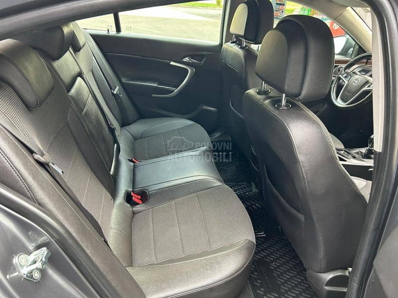 Opel Insignia 2.0 COSMO WEBASTO