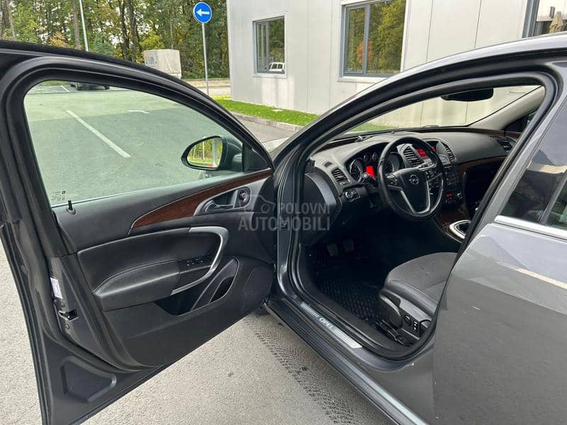 Opel Insignia 2.0 COSMO WEBASTO