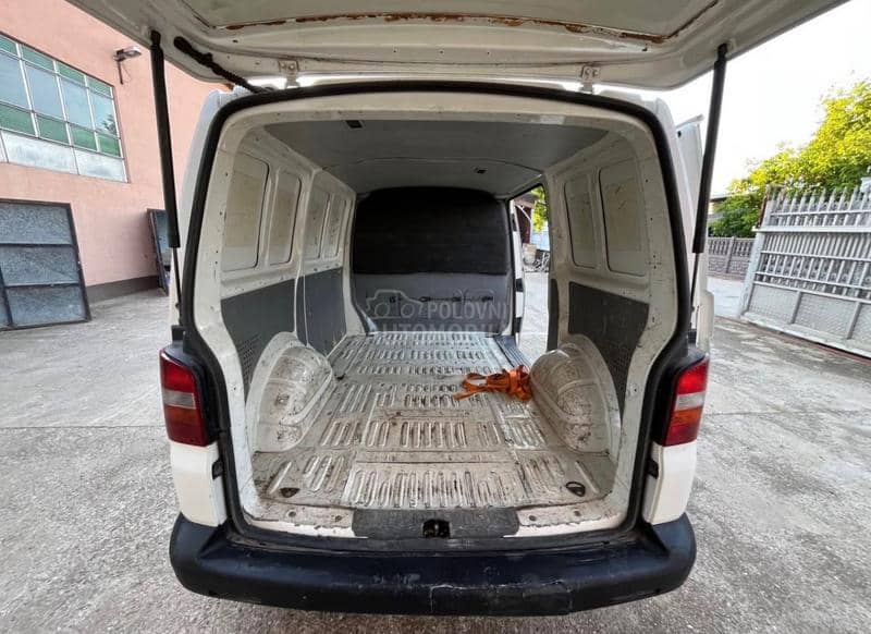 Volkswagen Transporter T5 1.9 tdi