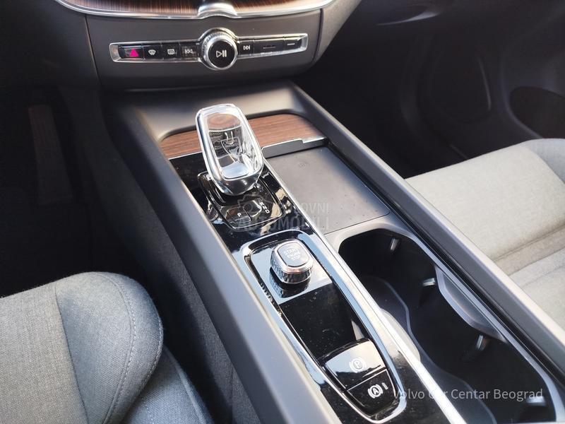 Volvo XC60 B4 AWD INSCRIPTION