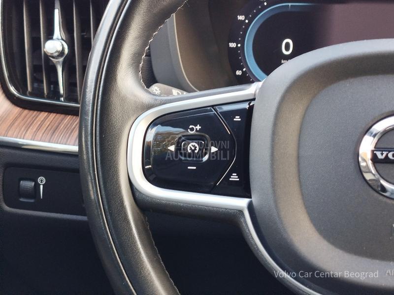 Volvo XC60 B4 AWD INSCRIPTION