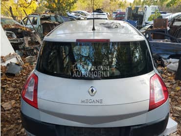 gepek vrata  boja NV632 za Renault Megane od 2002. do 2008. god.