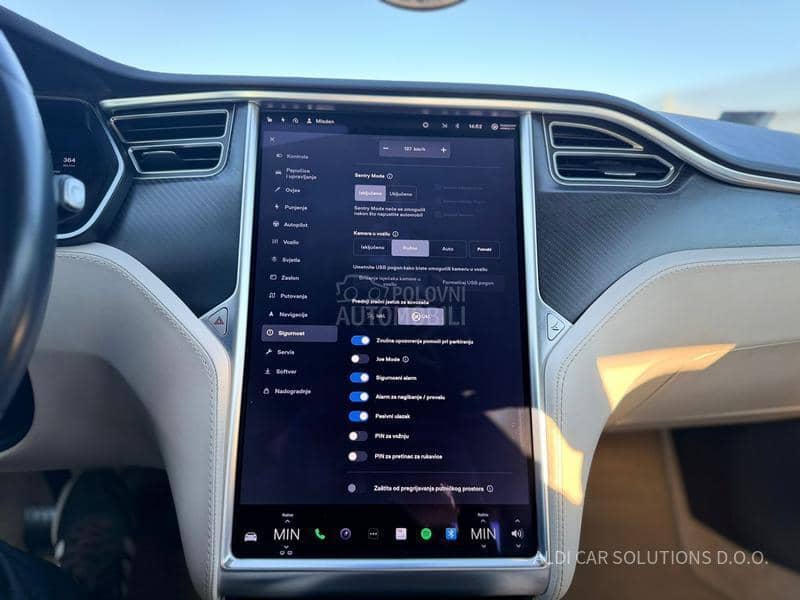 Tesla Model S All wheel drive