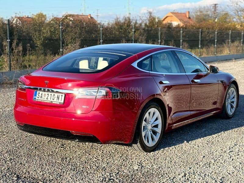 Tesla Model S All wheel drive