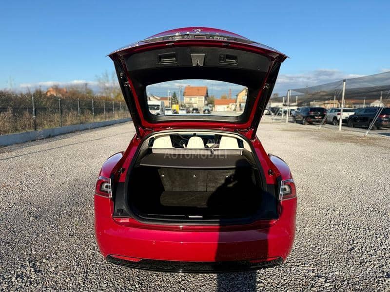 Tesla Model S All wheel drive