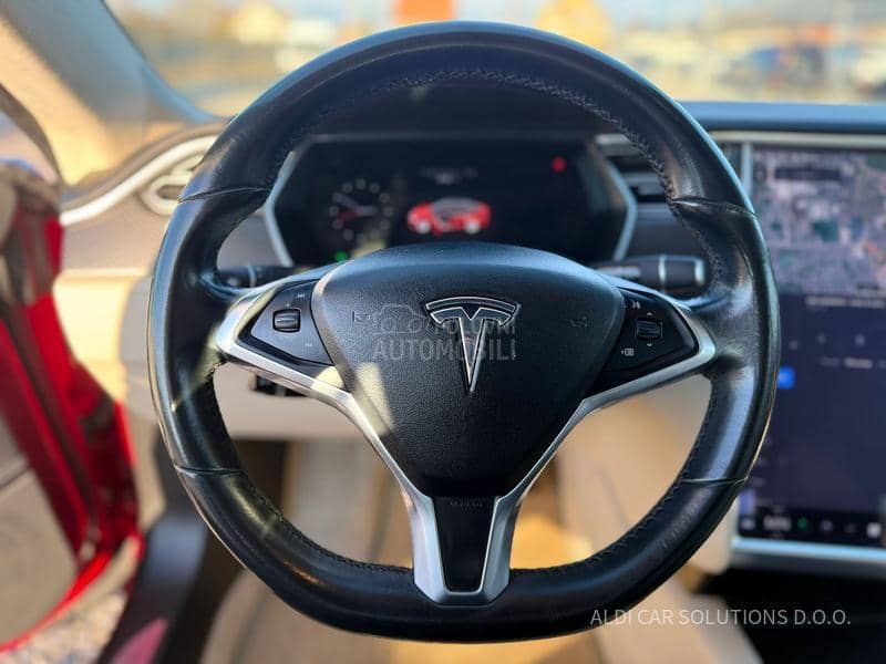 Tesla Model S All wheel drive