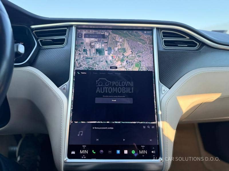 Tesla Model S All wheel drive