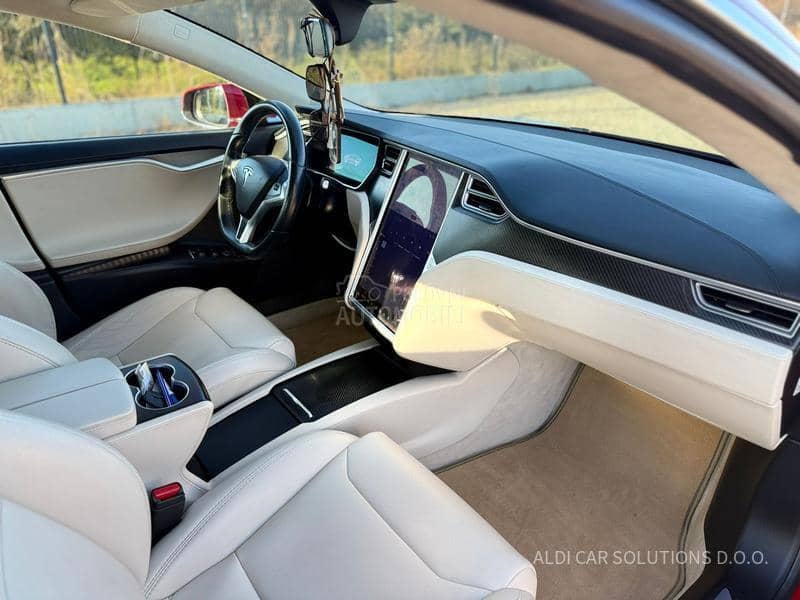 Tesla Model S All wheel drive