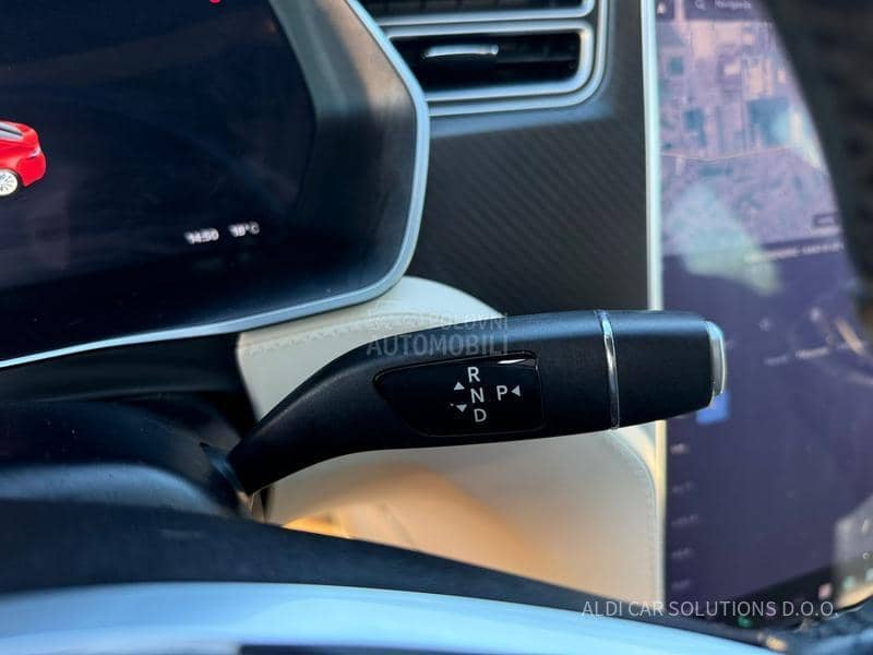 Tesla Model S All wheel drive