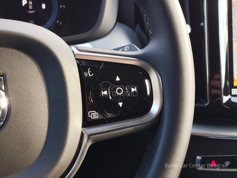 Volvo XC60 B4 AWD PLUS DARK