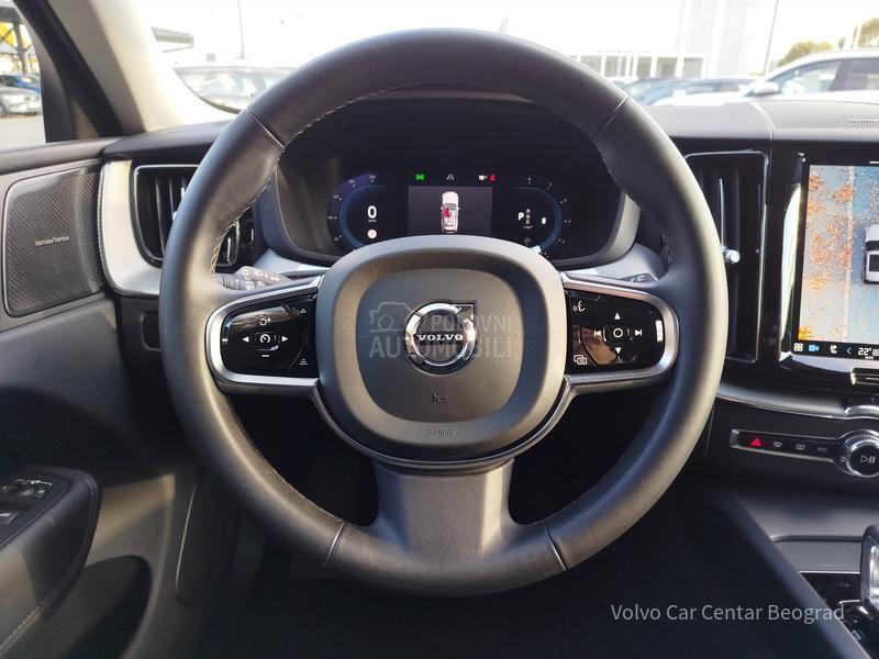 Volvo XC60 B4 AWD PLUS DARK