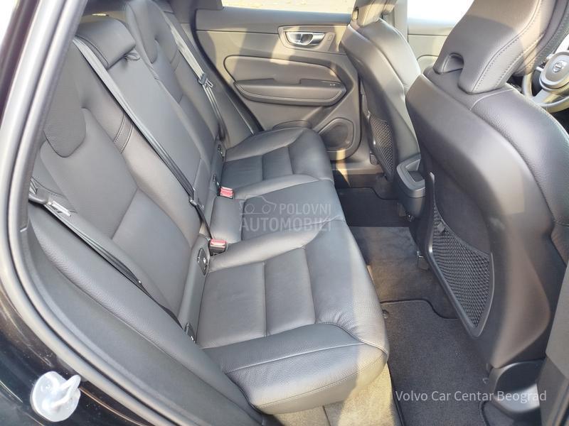 Volvo XC60 B4 AWD PLUS DARK