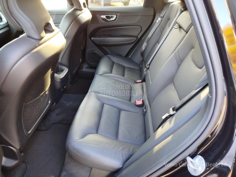 Volvo XC60 B4 AWD PLUS DARK