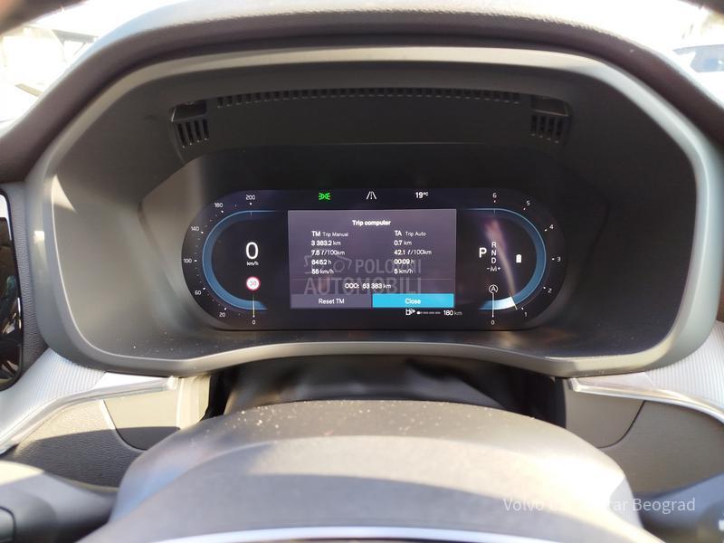 Volvo XC60 B4 AWD PLUS DARK