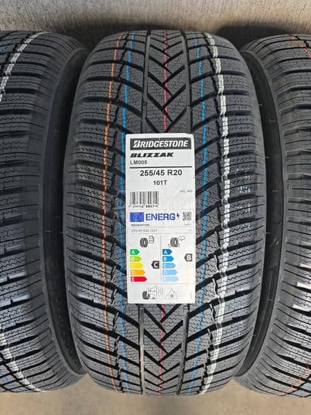 Bridgestone 255/45 R20 Zimska