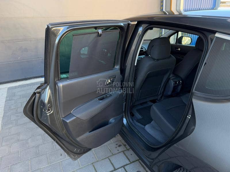 Peugeot 3008 1.6 hdi