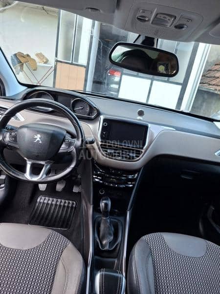 Peugeot 2008 1.6 hdi Allure