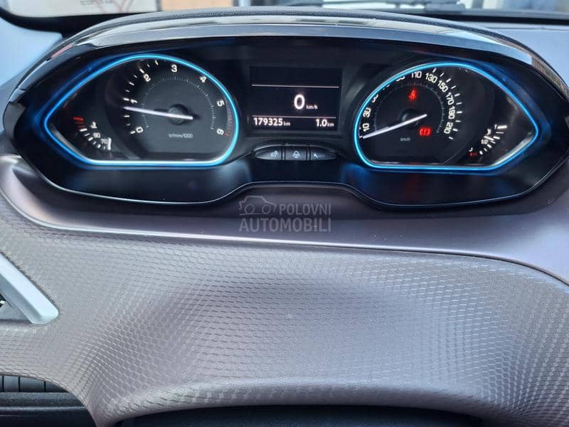 Peugeot 2008 1.6 hdi Allure
