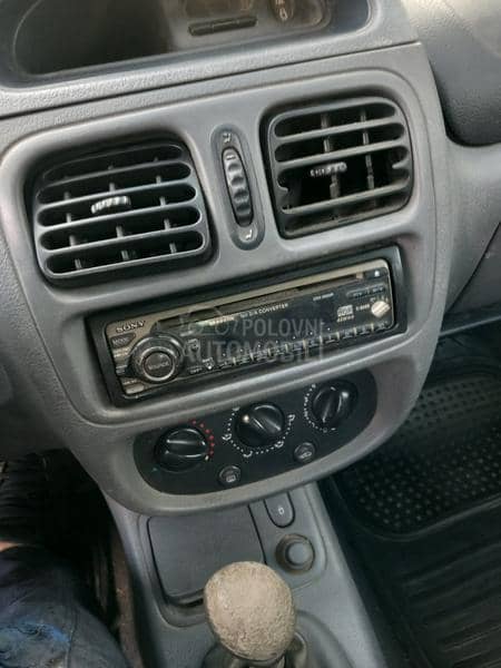 Renault Clio REG DOBAR