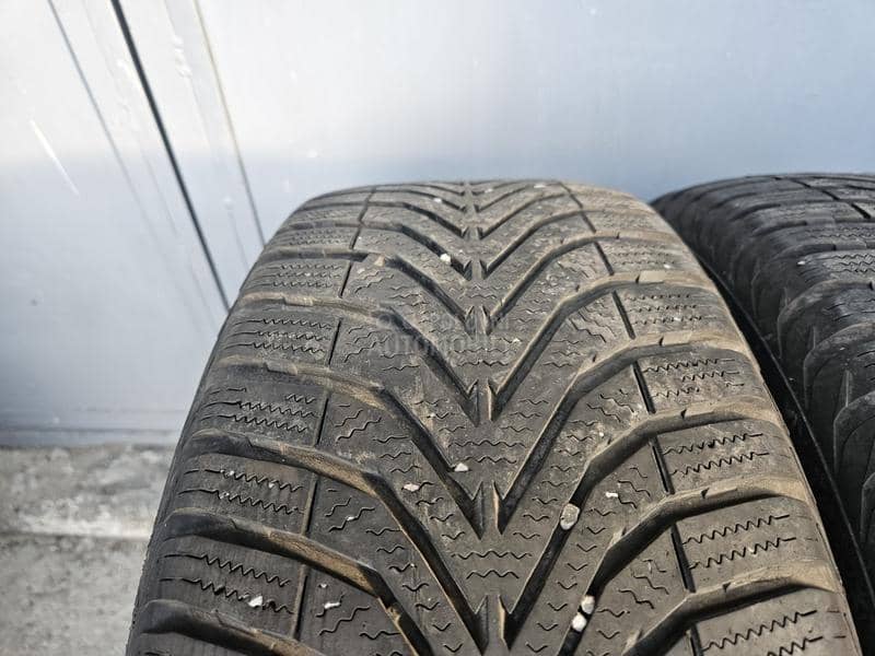 Vredestein 205/55 R16 Zimska