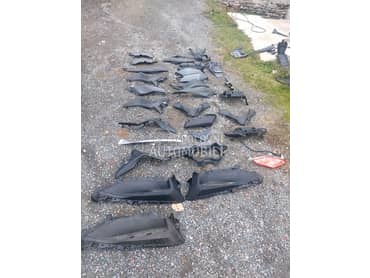 yamaha x max  plastike