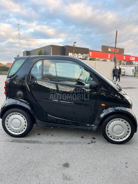 Smart ForTwo pure 700