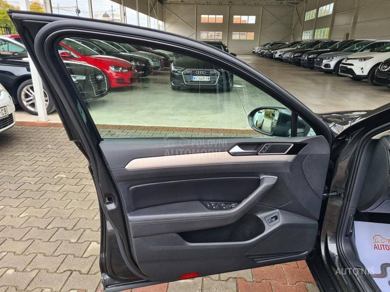 Volkswagen Passat B8 DSG HIGHLINE