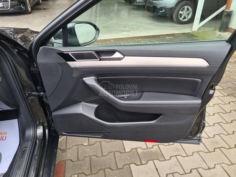 Volkswagen Passat B8 DSG HIGHLINE