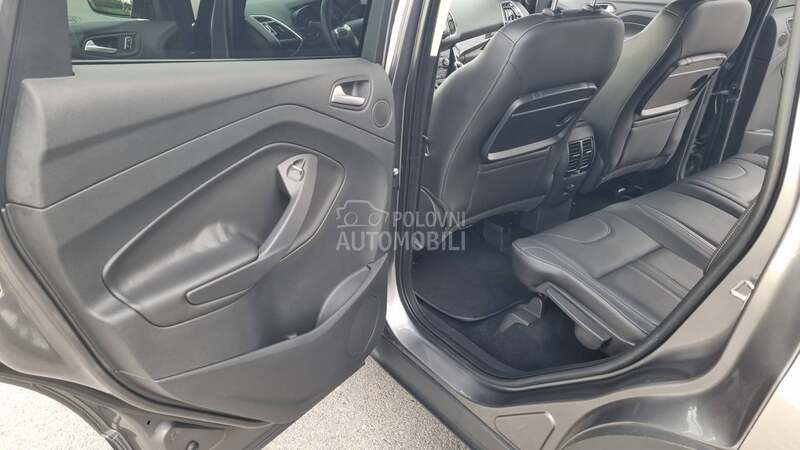 Ford Kuga TITANIUM 4X4