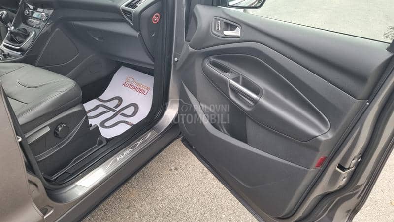 Ford Kuga TITANIUM 4X4