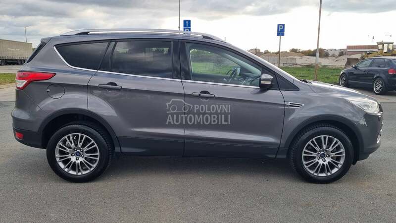 Ford Kuga TITANIUM 4X4