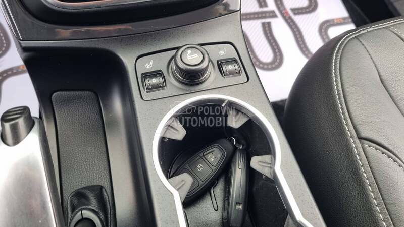 Ford Kuga TITANIUM 4X4