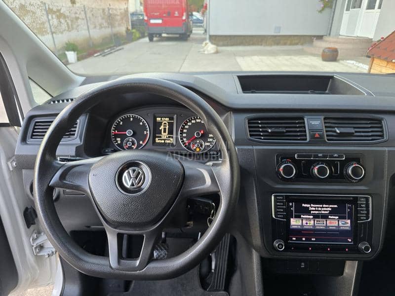 Volkswagen Caddy Maxi 2.0 TDI//S.KNJIGA//