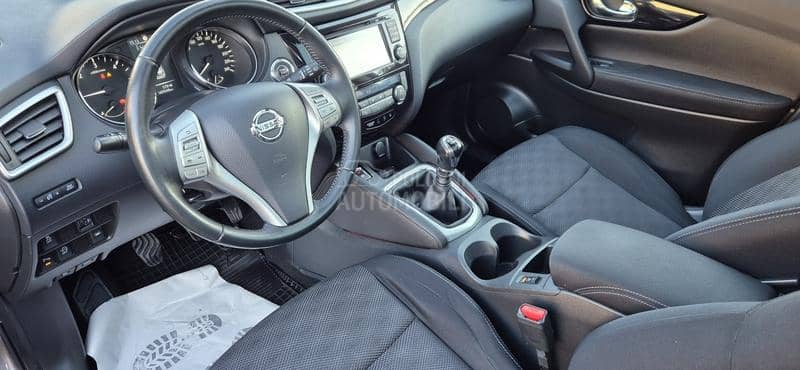Nissan Qashqai 1.5 DCI TEKNA PAN