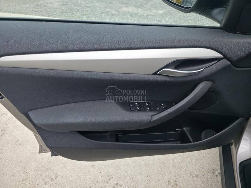 BMW X1 2.0 18D N.A.V.I