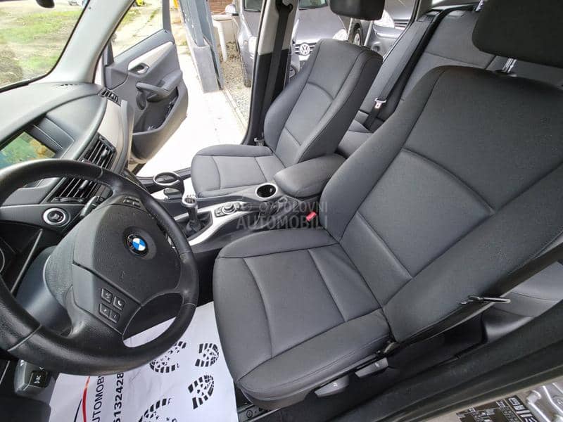 BMW X1 2.0 18D N.A.V.I