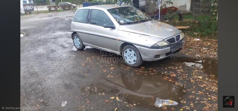 Lancia Ypsilon 1.1