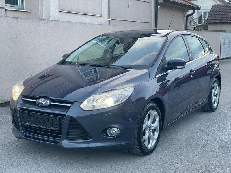 Ford Focus 1.6/TITANIUM/LED