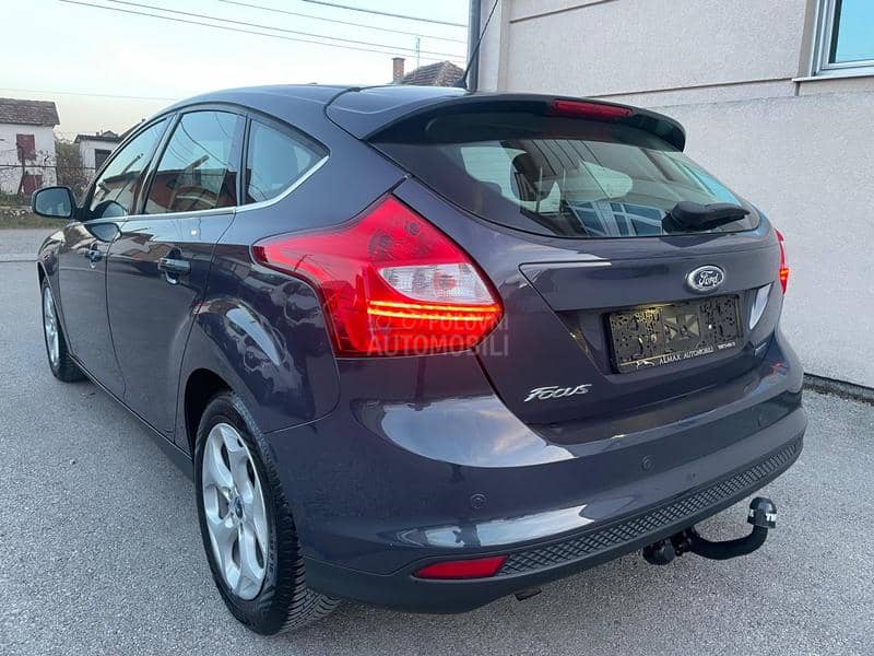 Ford Focus 1.6/TITANIUM/LED