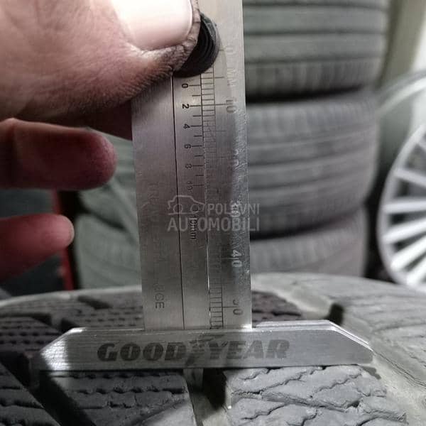 Continentalxl 245/45 R19 Zimska