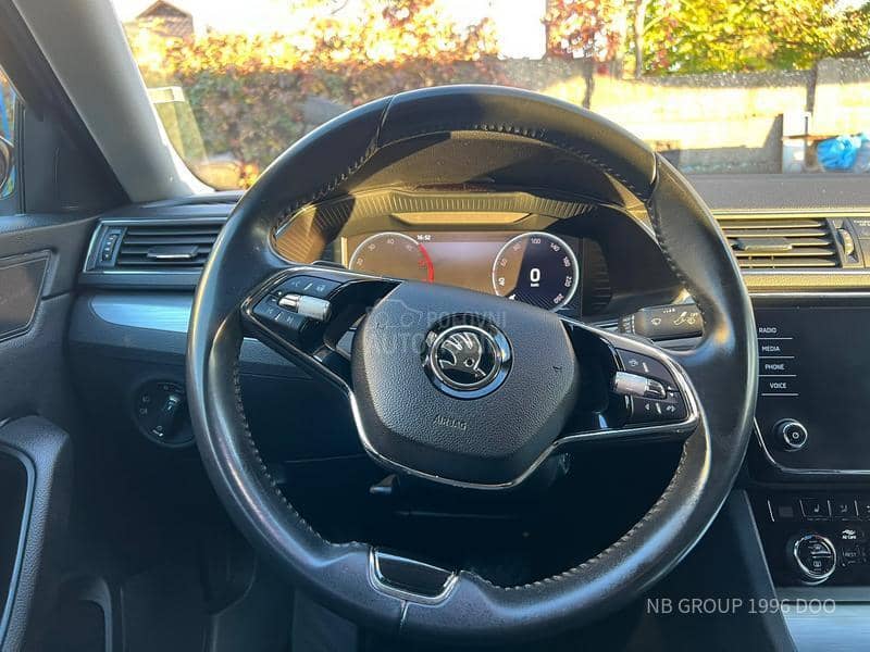 Škoda Superb 2.0 TDI AUT